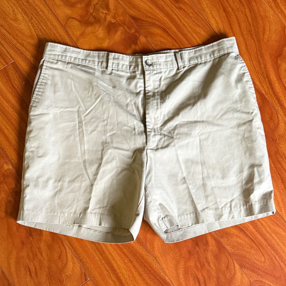 Haggar Lightweight Men’s Shorts